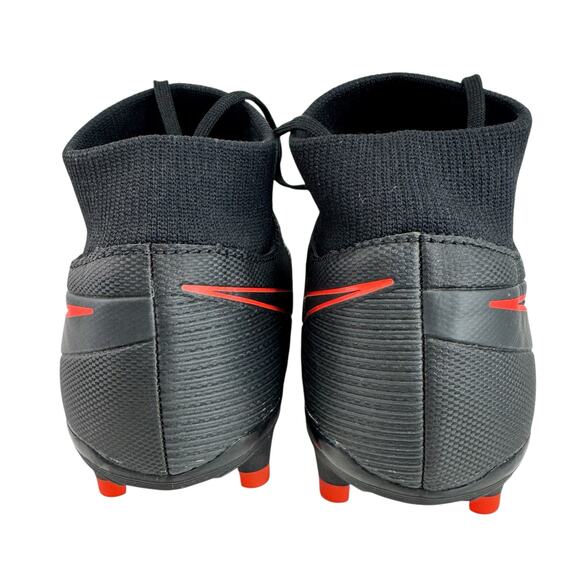 Nike Dynamic Fit Men's Black and Red Athletic Shoes - Picture 5 of 10